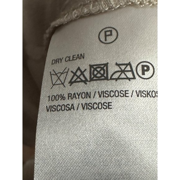 LOGO by Lori Goldstein size 1X champagne satin like rayon floral long sleeve top - Picture 7 of 9